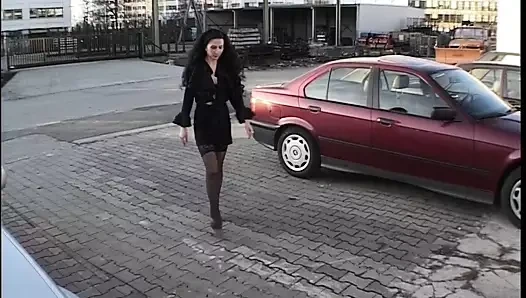 Mutti ist bei der Massage