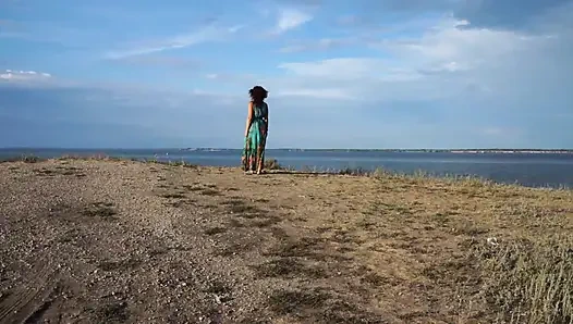 Volga-river'ın üzerinde dik bir şekilde