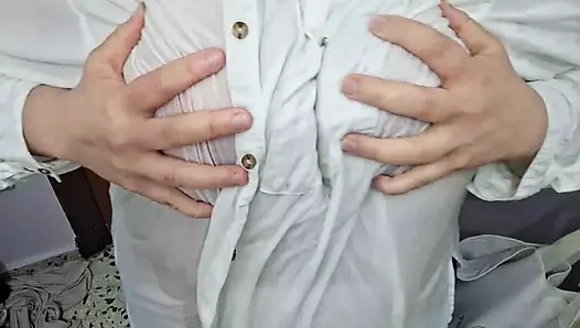 Gorda Con Las Tetas Mojadas