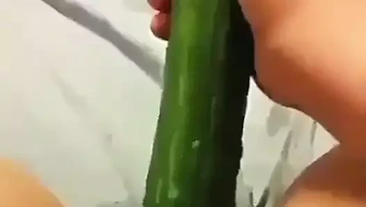 Sebzeleri sulamak lol