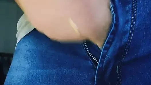 Quickly jerked off at work in jeans.