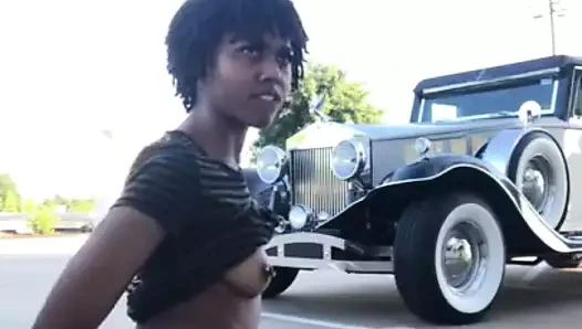 Etiyopya bebek oyun dışında geri döndü