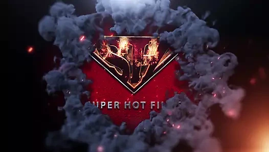 Jason Brown büyük yarağıyla porno yıldızı Nina Rivera'nın hayatını sikiyor