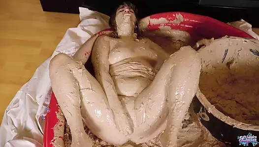 Lyndra lynn çamur elbisesi