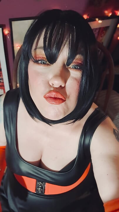 Hot Wife Tina Snua Smoking A Cork 100 Cigarette In Satin Gloves & Jewellery