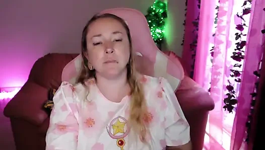 Büyük siyah yarak edepsizce konuşuyor