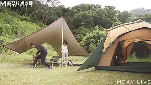 MTVQ19-EP2 Vahşi günde çiğin ilk günü2/Güneşte orman topu