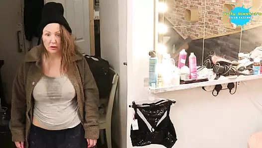 Bir porno yıldızı olmak için çılgın seçmeler !!