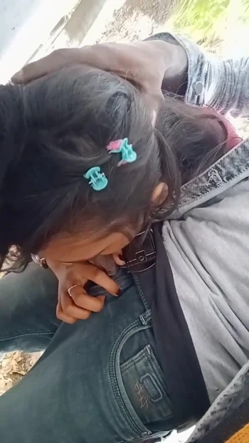 Захватывающий момент из "Настоящий секс с подругой в саду"