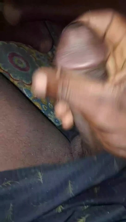 Yarağımı ve dölümü görmeye bayılıyorsun