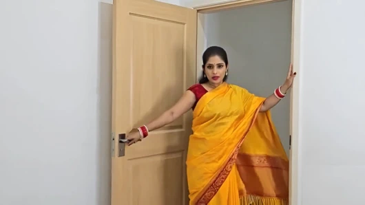 Hintli evli kadın ilk kez oral seks yapıyor ama vali ilk kez xxx Hintçe net ses