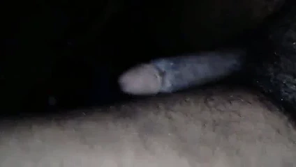 Kız arkadaş erkek arkadaşının döllerini yalıyor