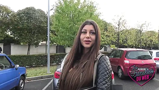 Sapık bir çapkını olan Amanda sikilmeyi seviyor