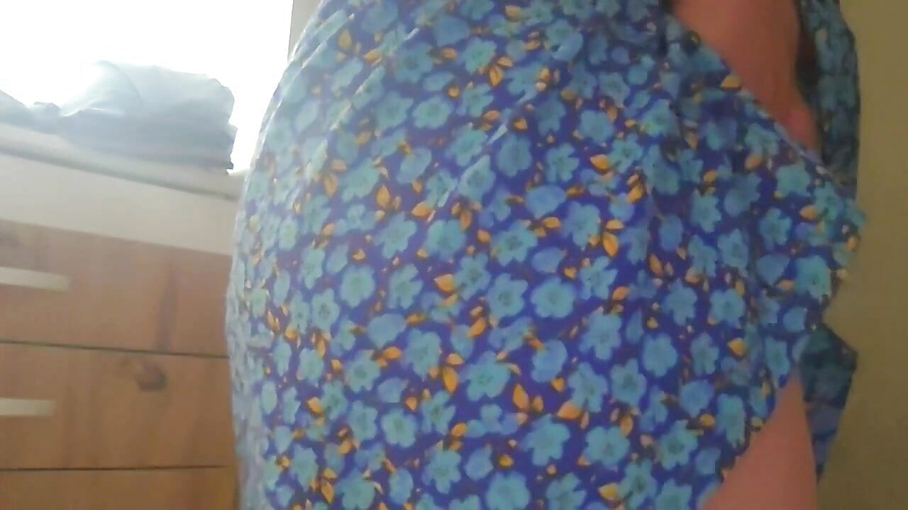 Ablam yemek yaparken ne kadar da güzel