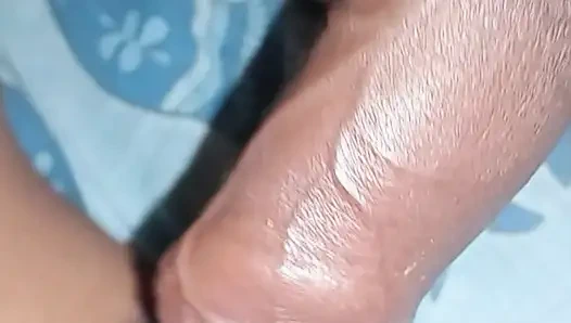 İkimiz de kayınbiraderi ve baldız aynı yatakta yattık, kayınbiraderi ko meri chuchi dekh raha nahi gaya, kankama baskı yapmaya başladı ve kayınbiraderimin yarağını emdim ve Khara'nın amını emdim.