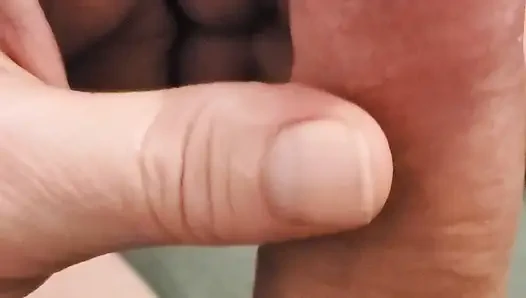 Sünneti dölüm uçup çıkana kadar mastürbasyon yapıyor