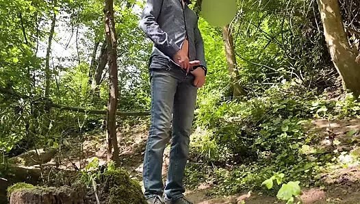 Kayınvalidemin doğal göğüsleri beni boşalttı