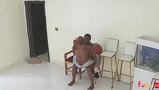 Aldatan evli kadın kayınbiraderi ile şenlik