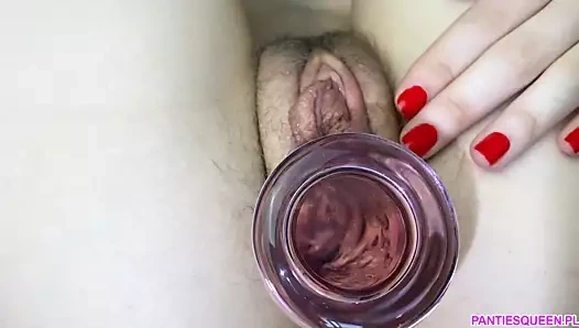 Etli kedi sapları cam yapay penis yakın çekim