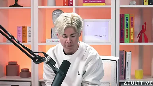 Titreme Kraliçesi Chanel Camryn | Adult Time Podcast