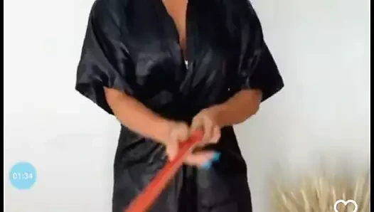 Jerk challenge to latina