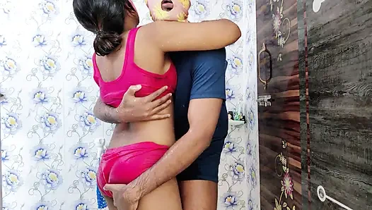 Ateşli üvey kız kardeş üvey erkek kardeşi gibi büyük dick__Desi banyoda sikişiyor xxx