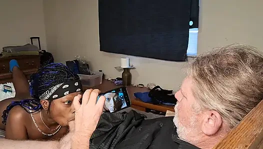 Lil' mavi edepsiz tekrar boşalıyor!