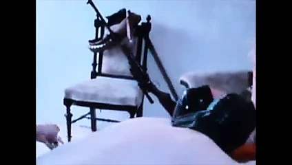 Bu yardakçı için iki metresleri yapay penis