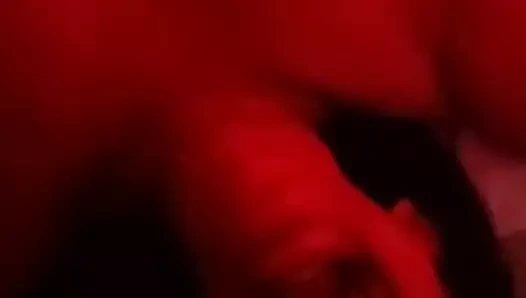 En sevdiği içkiyi içmek