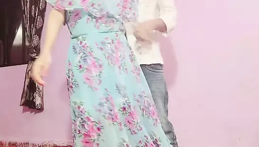 Süper sıcak ve sevimli sulu Hint Başlarken becerdin