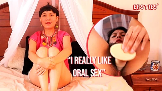 Ersties - amatör Meksikalı bebek kamera çekerken mastürbasyon yapıyor