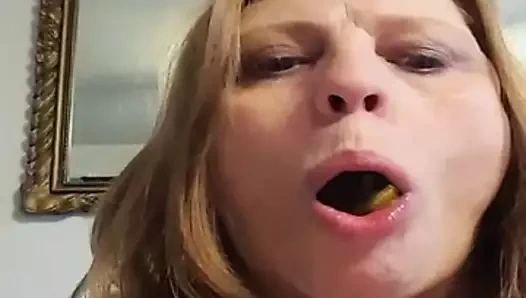 Taş yumurtayı doğurmak