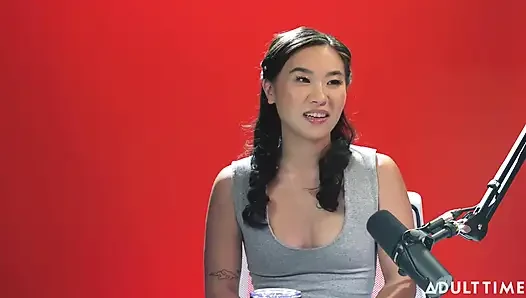 Kimmy Kimm utancı fethediyor ve kullanılmış külot satıyor | Adult Time Podcast