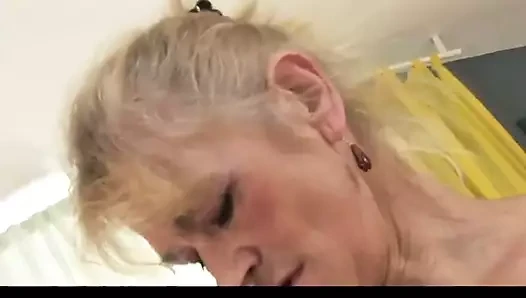 Onun ilk siyah horoz bugündü