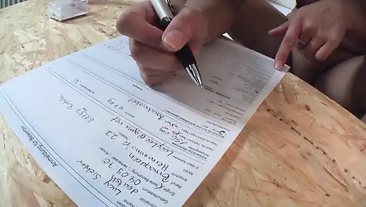 Asyalı kadınlar utangaç ve çekingen!