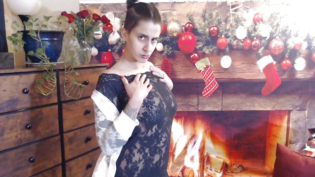 Abby'nin 5 kıyafetli striptiz