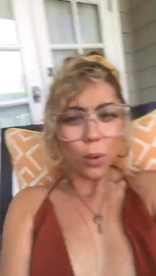 Sarah hyland hayır diyor