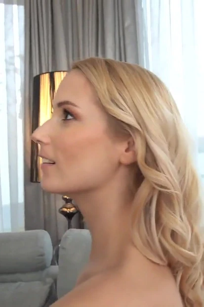 Анастасия хочет массаж от Шарона, но получает палочку на клитор Премиум Правка Only3X Только3x Girls