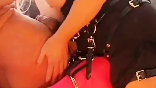 Xxx dildo ethan, mrhankeystoys, obsessharness theresa20 ile yakın çekim sikiş