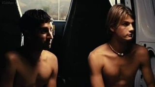 Melanie lynskey ve anne dudek üstsüz