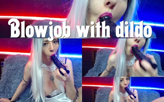 Dildo ile oral seks