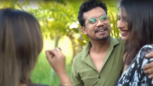 Dosst ki yakışıklı erkek arkadaş