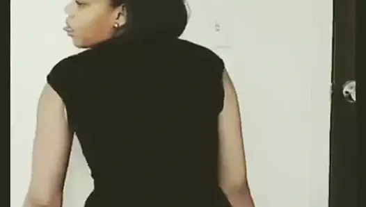 Şişman götlü zenci kız 25