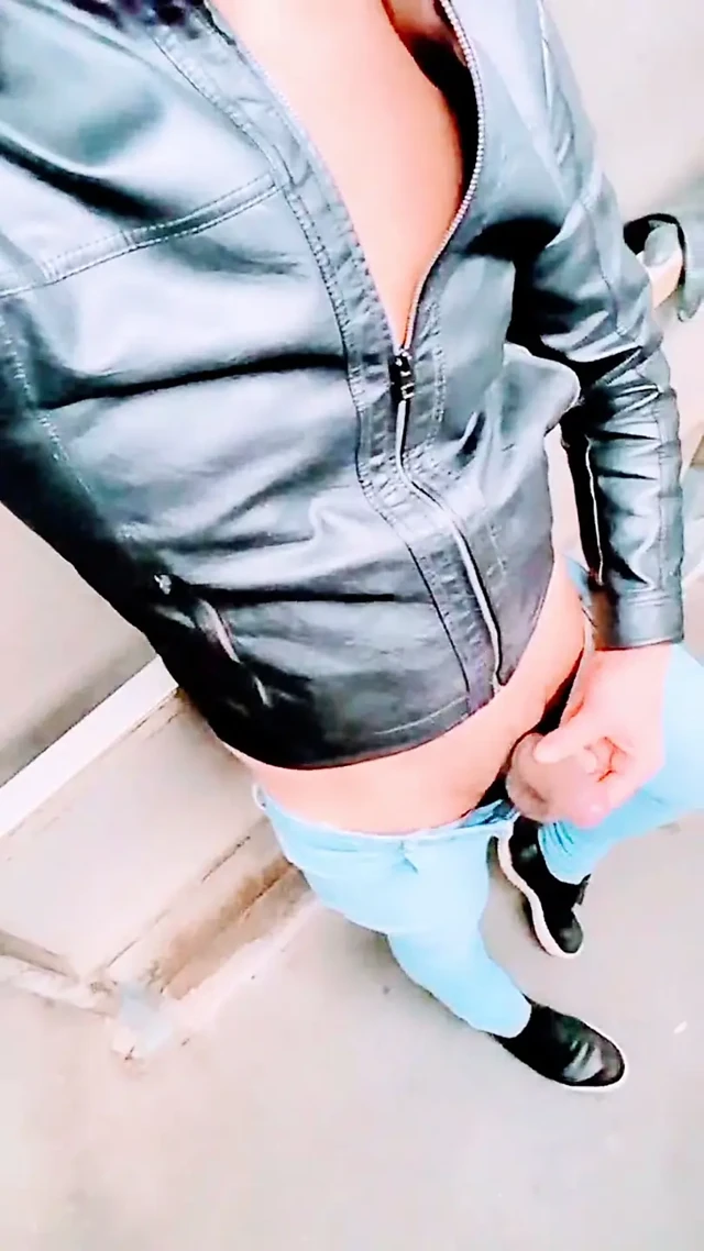 Slutboyben CAM4 Sexy Pornstar Exhibitionist Benjamin Exposed in Public
