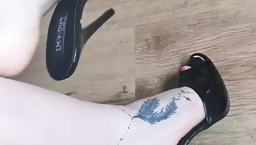 Kokulu ayakla muamele tanrıça yüksek topuklu ayakkabılar