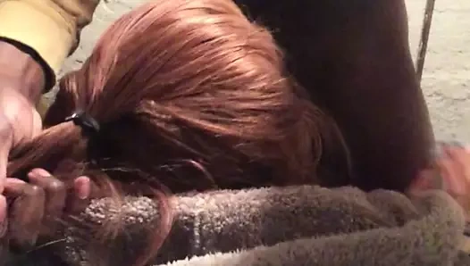 Kızıl saçlı bbc emmek için karantinayı kırdı