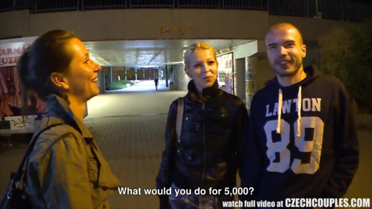 Güzel Çek çifti gf değişimi için para alır