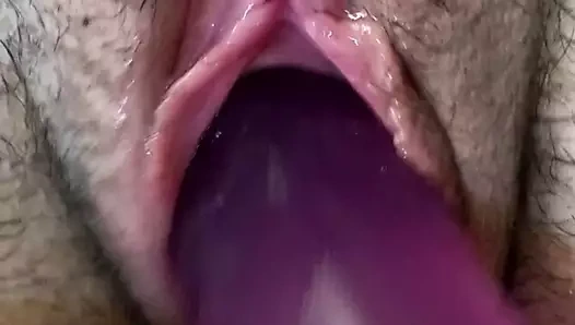 Genç İngiliz milf fills ona şaşkın am ile 2 dildos dvp