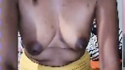 kıllı genç kadın