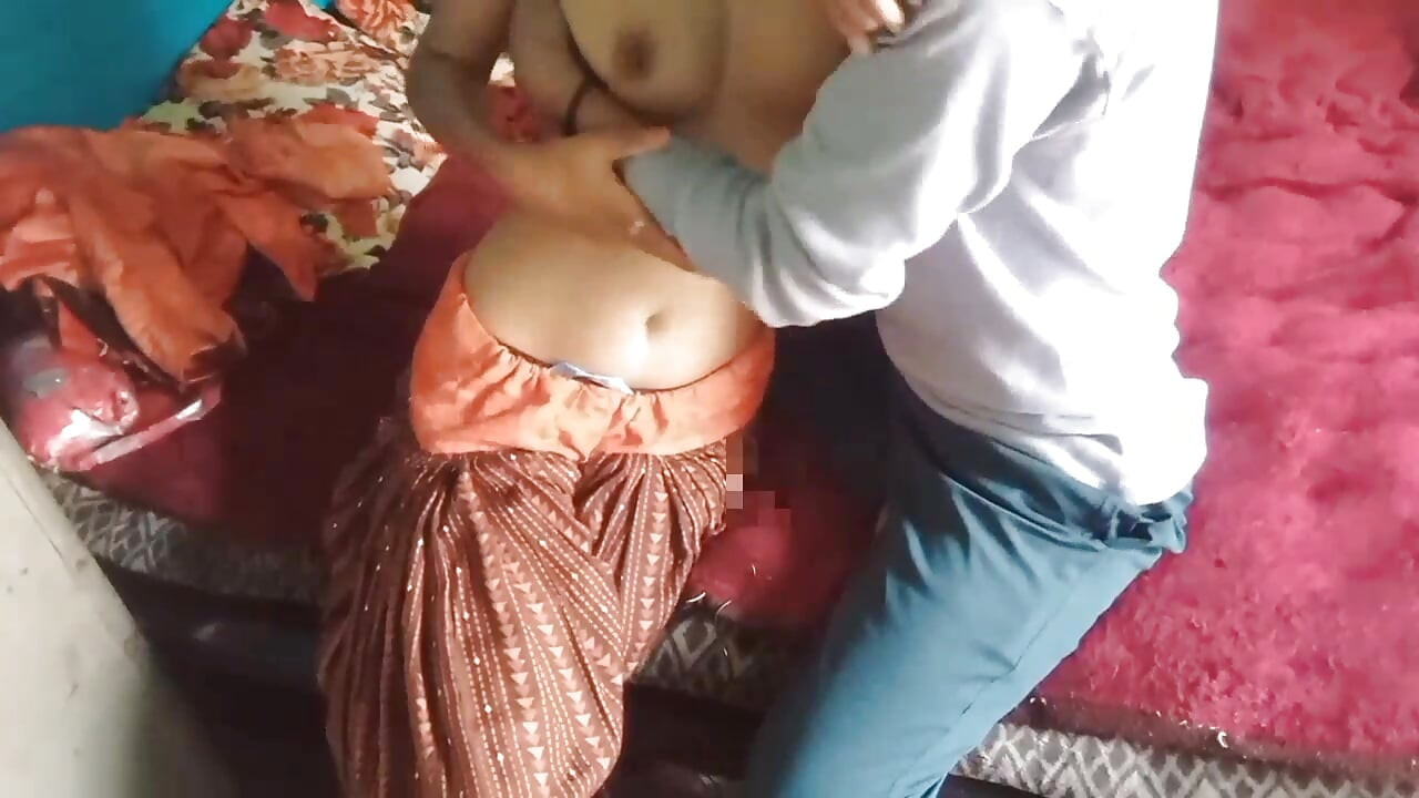 Kocasının piç arkadaşı arkadaşının karısının amını sikiyor